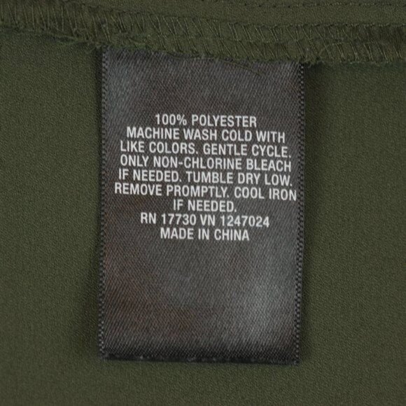 Mossimo Women's Extra Small Green Crepe Roll Tab Long Sleeve Button Up Shirt - Picture 7 of 7